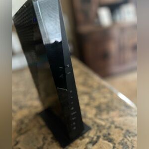 EUC NETGEAR ac1750 wireless modem/ cable getaway